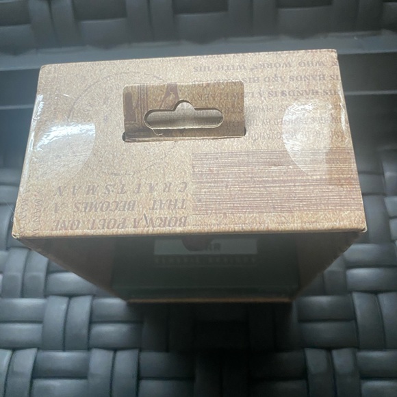 Kraftsman Mounted Wall Trophy Bear Head Cast Iron Bottle Opener w/hardware NEW - Picture 4 of 4